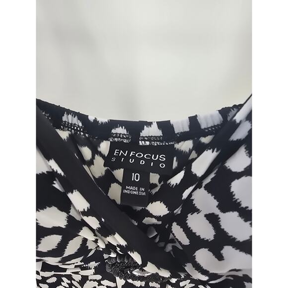 Lot of 2 Women’s Dresses En Focus Studio 10 Black White Lucy & Co L Green Purple - Picture 2 of 4